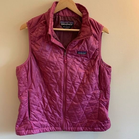Patagonia Jackets & Blazers - Patagonia Vest in Fuchsia Size XL